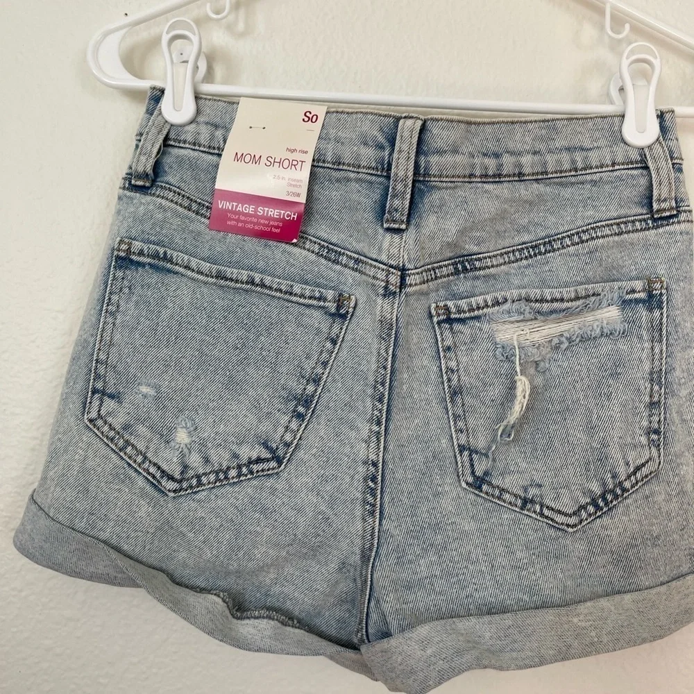 SO hight rise mom short size 3/26